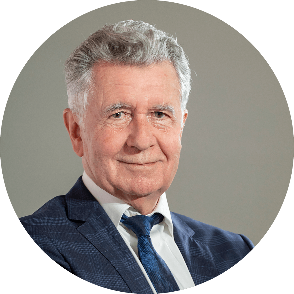 jury6-1 <h4>Helmut Tönnissen</h4>
Wirtschaftsforum Niederrhein