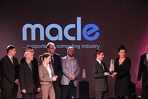 unternehmerpreis-2011-presiuebergabe-macle unternehmerpreis-2011-presiuebergabe-macle