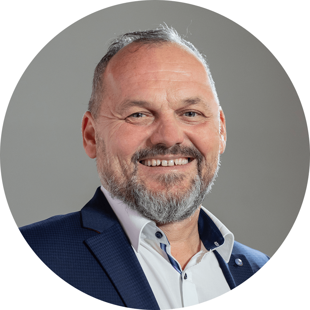 <h4>Frank Reimann</h4>
MultiCross GmbH
